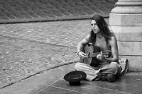 33 - MUSICIEN DE RUE - DE POORTER CLAUDINE - belgium <div